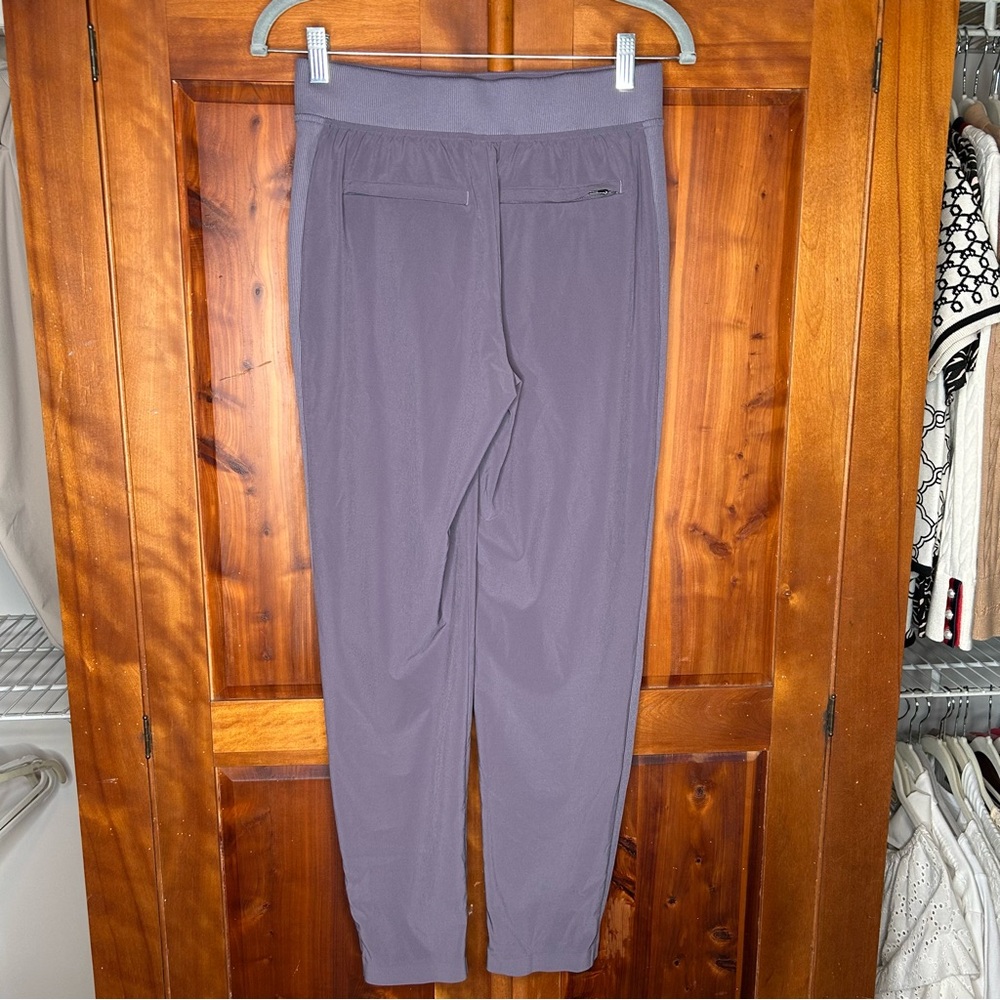 Athleta Brooklyn Ankle Pant Comfy Travel Women’s SZ 2 Athleisure Sustainable - Picture 6 of 17